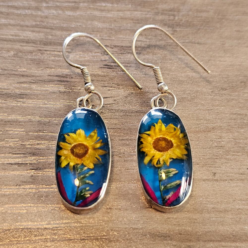 Vintage Dried Sunflower Earrings in Resin with Silver Backs